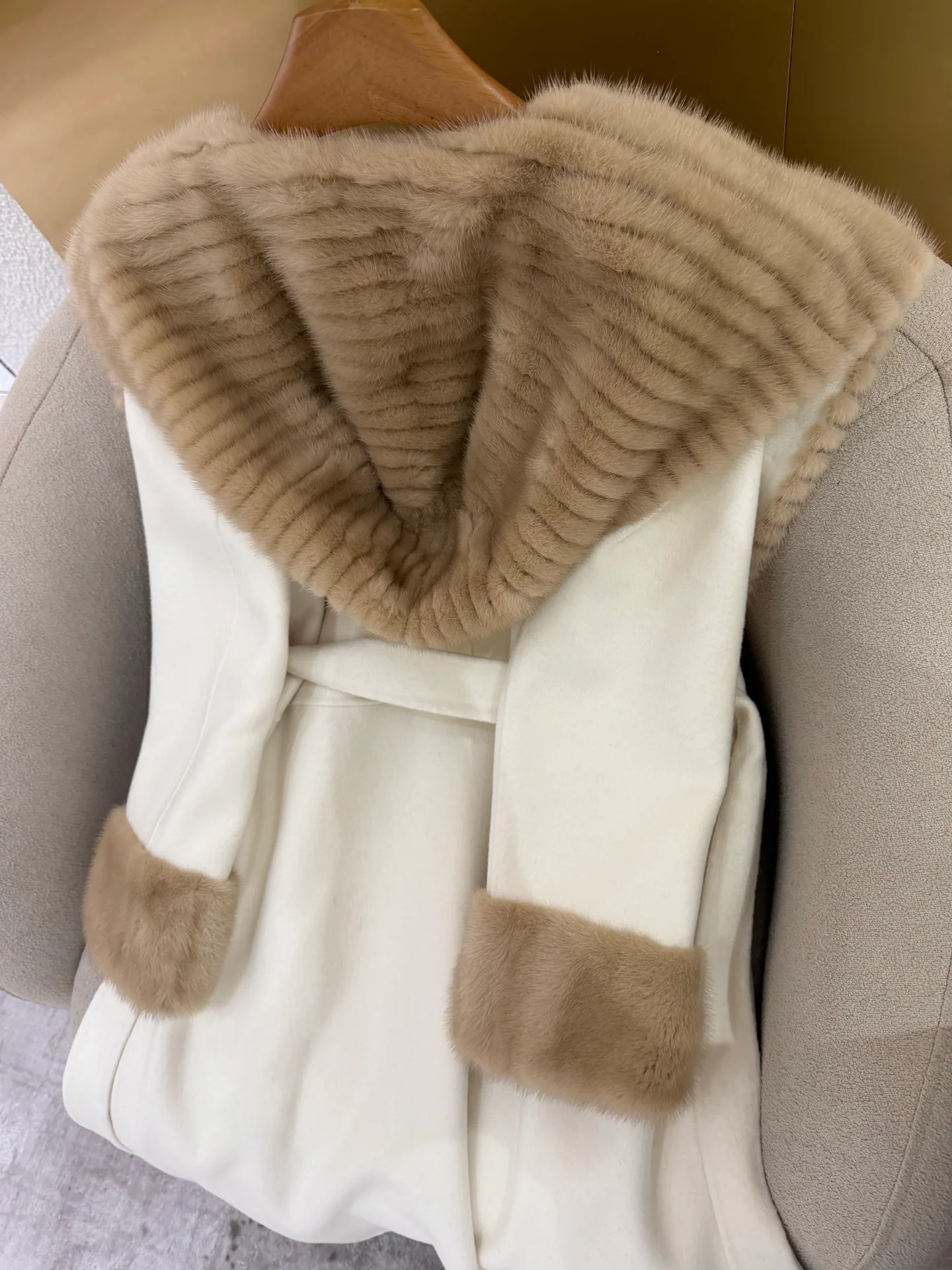 Пальто Женские Loro Piana 19467076