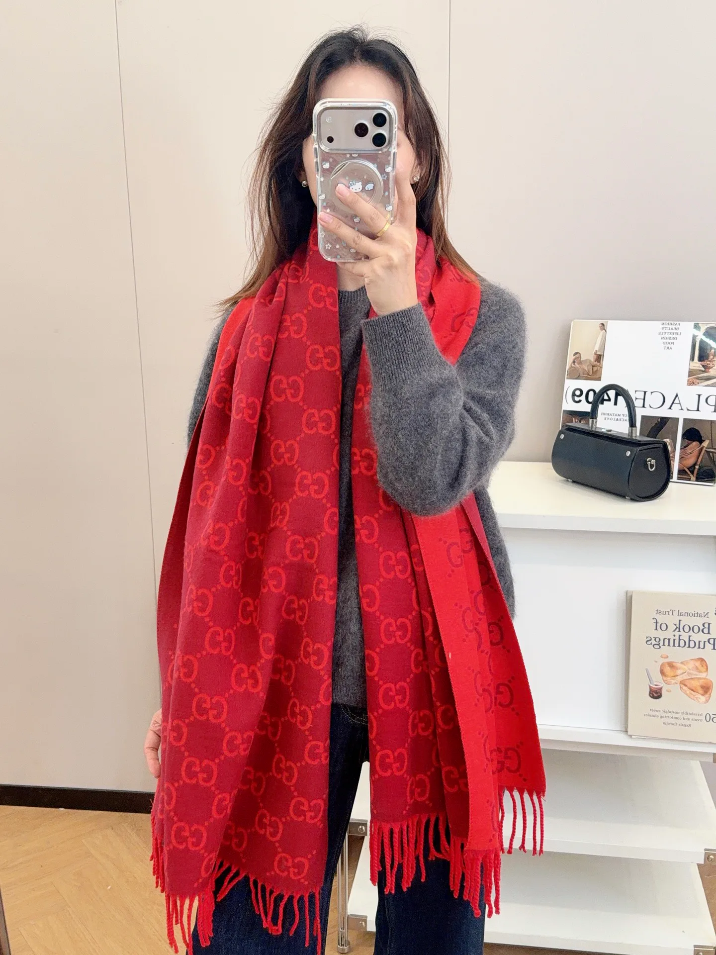 Шарфы Gucci 438390