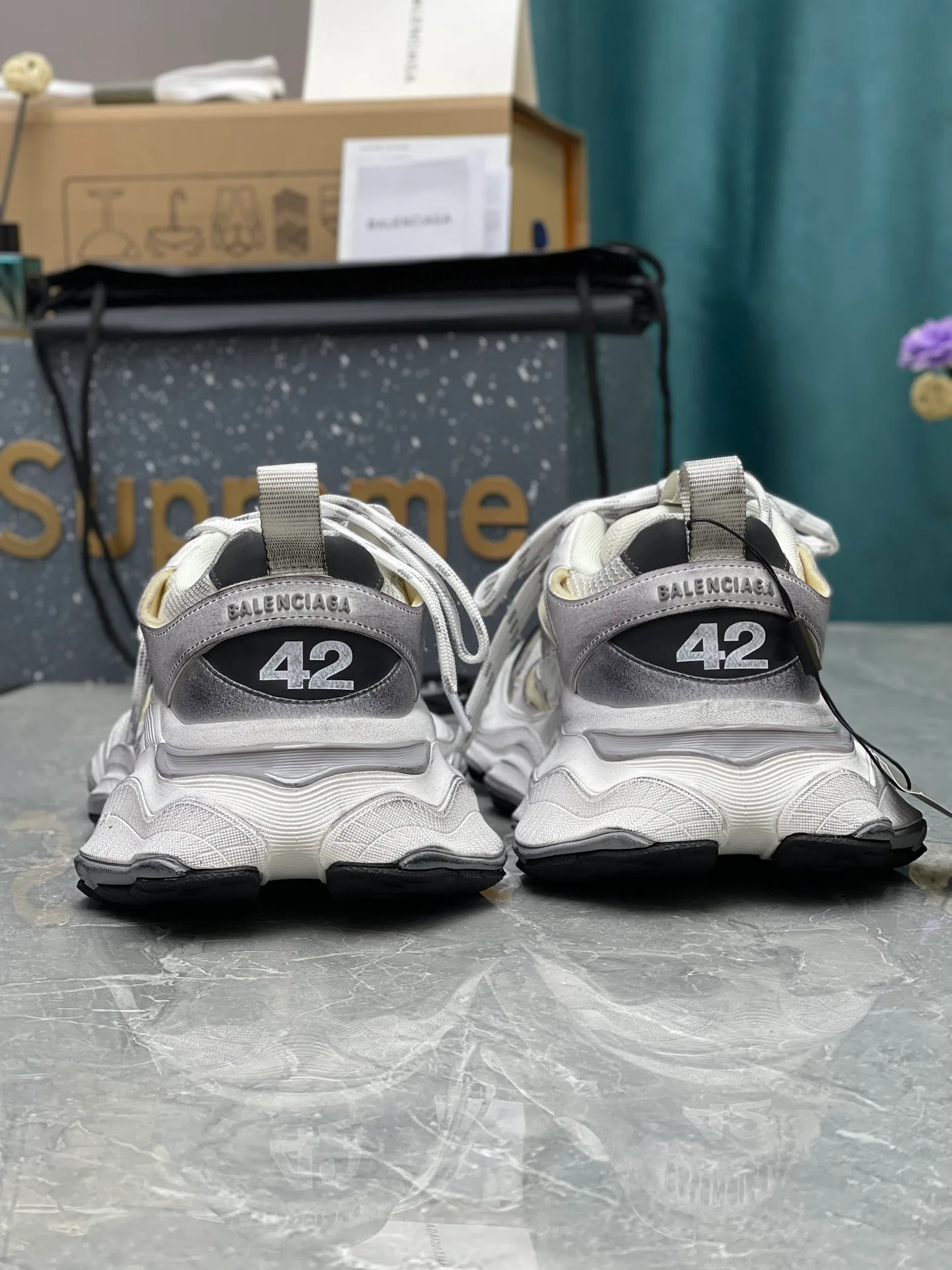 Кроссовки Женские Balenciaga 12799554