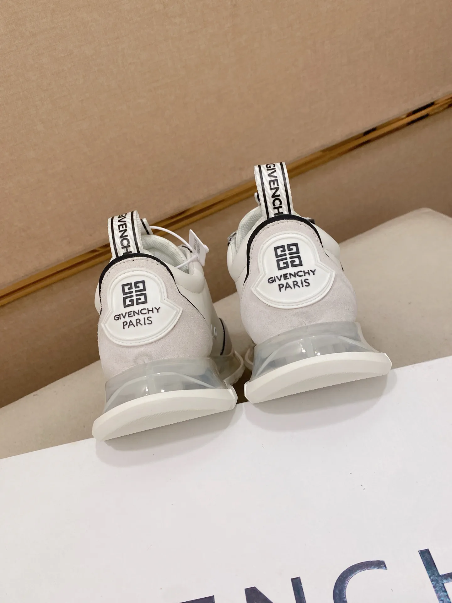 Кроссовки Мужские Givenchy 829525