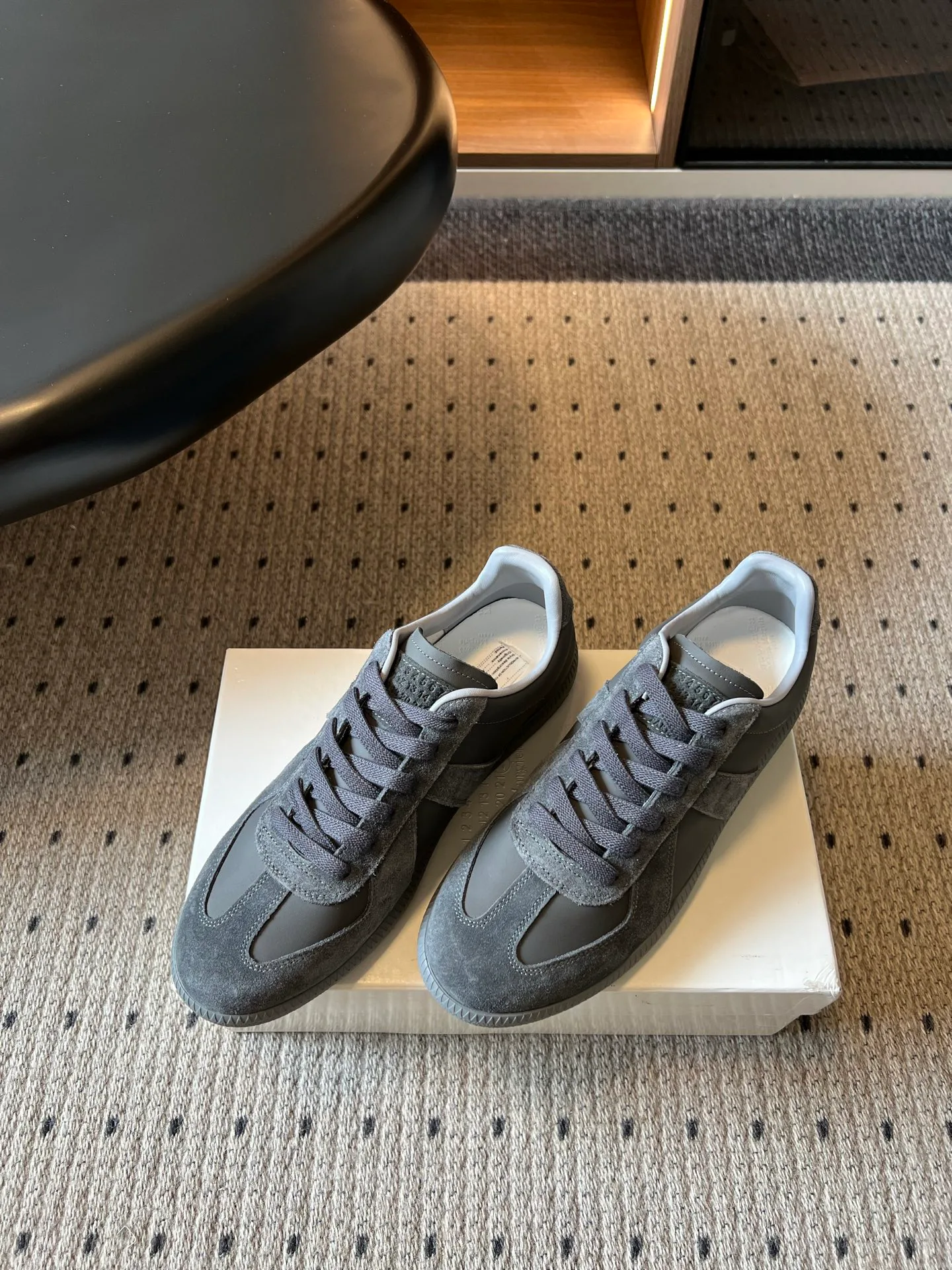 Кроссовки Женские Maison Margiela 17568920