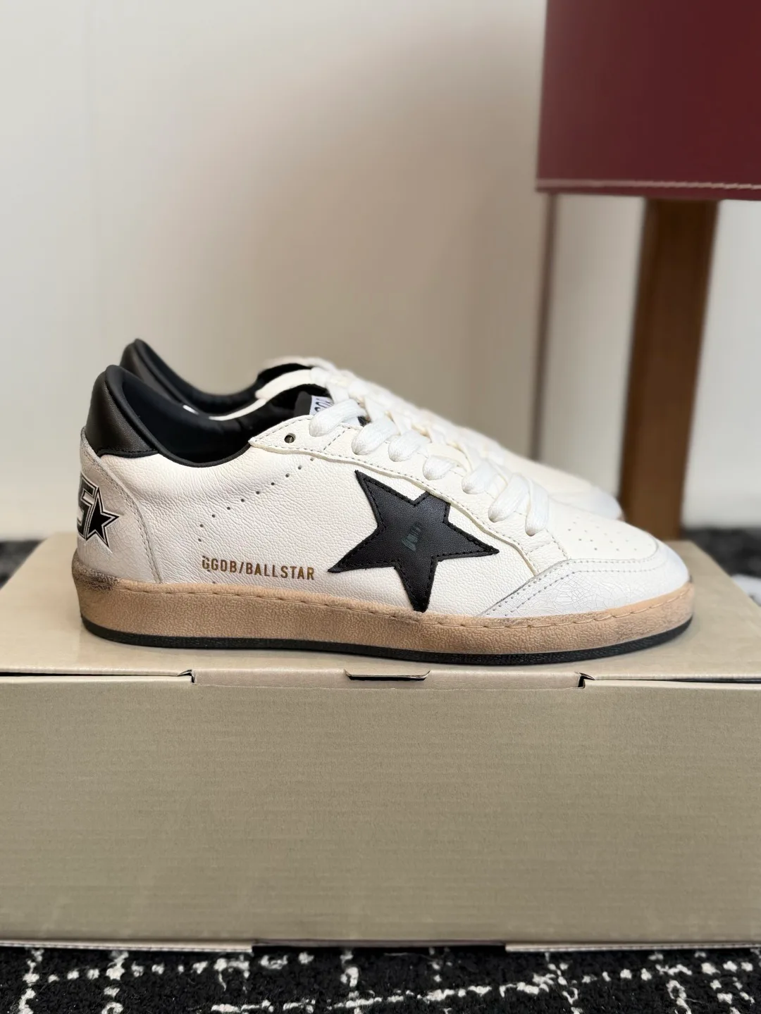 Кроссовки Женские Golden Goose 18305935