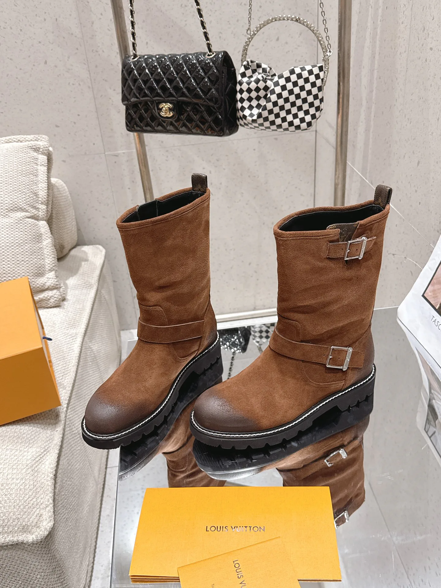 Ботинки Женские Louis Vuitton 19764023