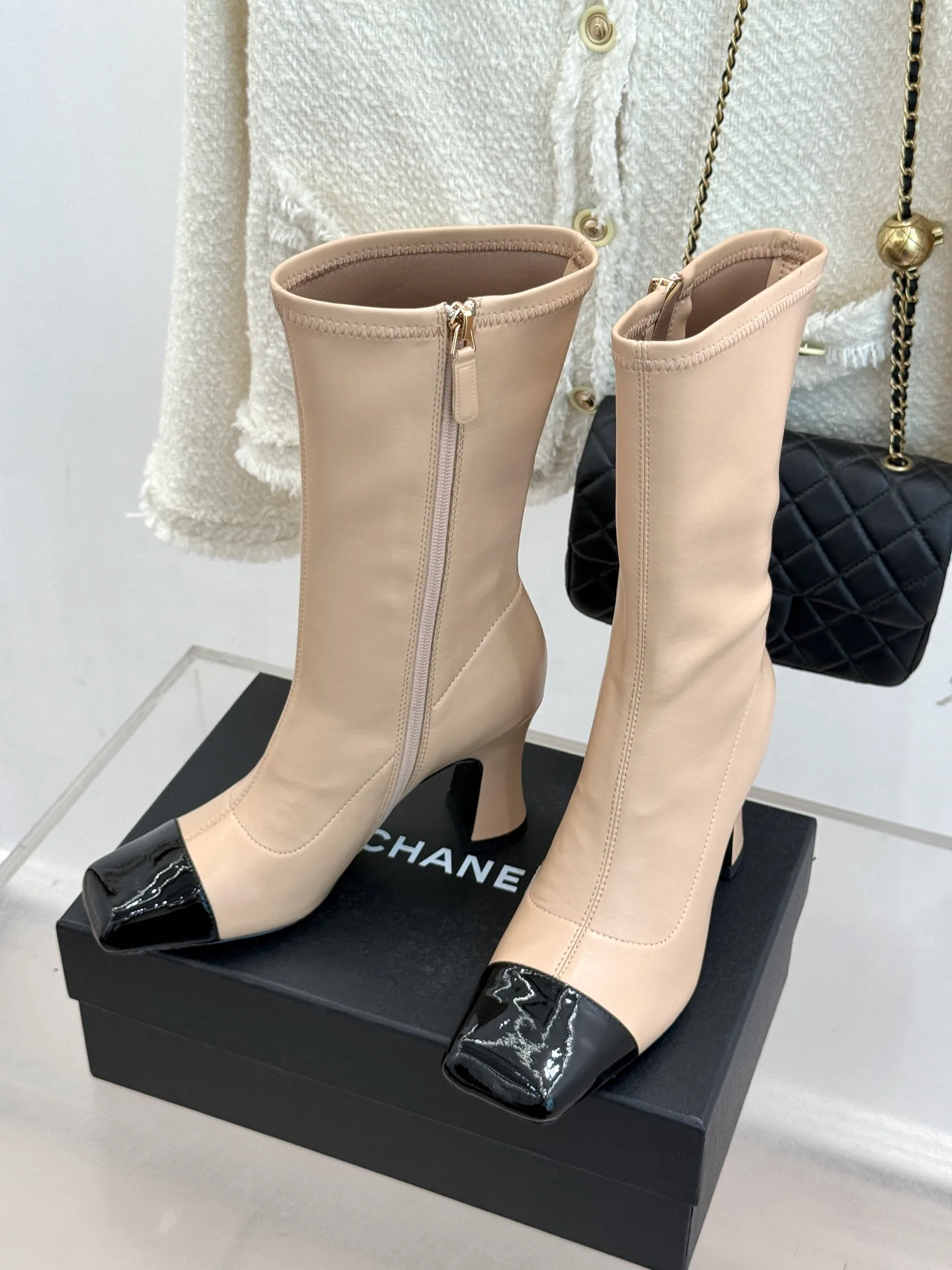 Сапоги Женские Chanel 18582923