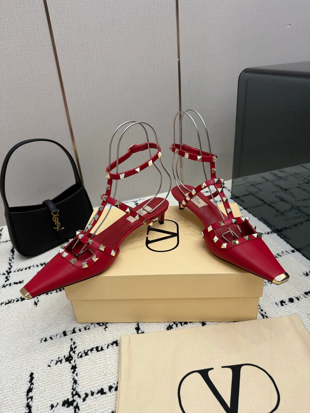 Босоножки Женские Valentino 17594511