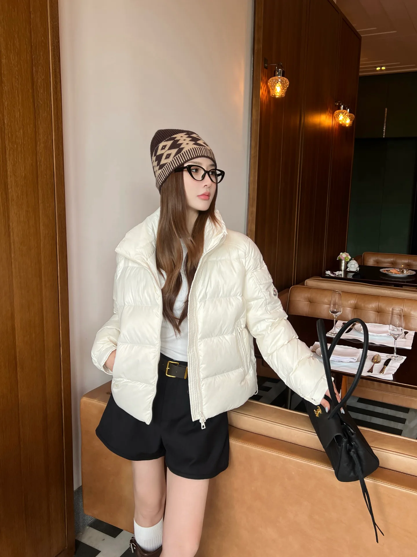 Куртки И Пуховики Женские Moncler 18710729