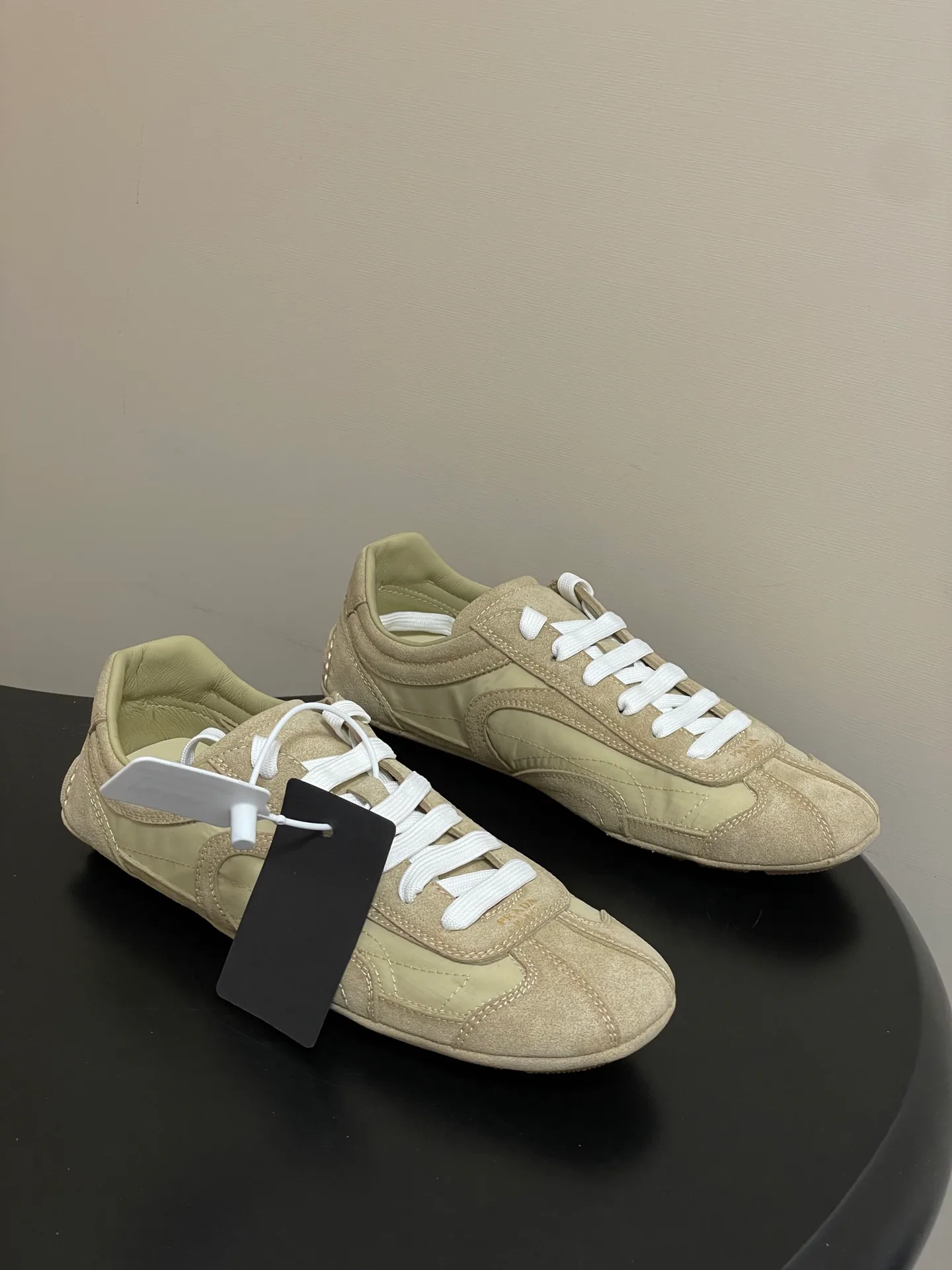 Кроссовки Женские Prada 12880118