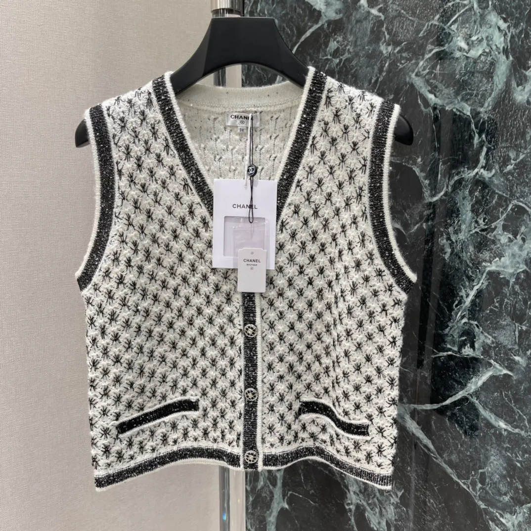 Жилеты Женские Chanel 13410257