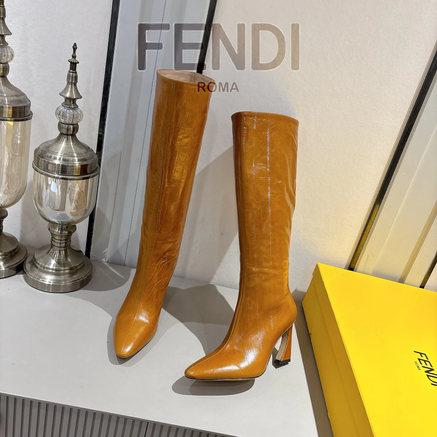 Сапоги Женские Fendi 18247877