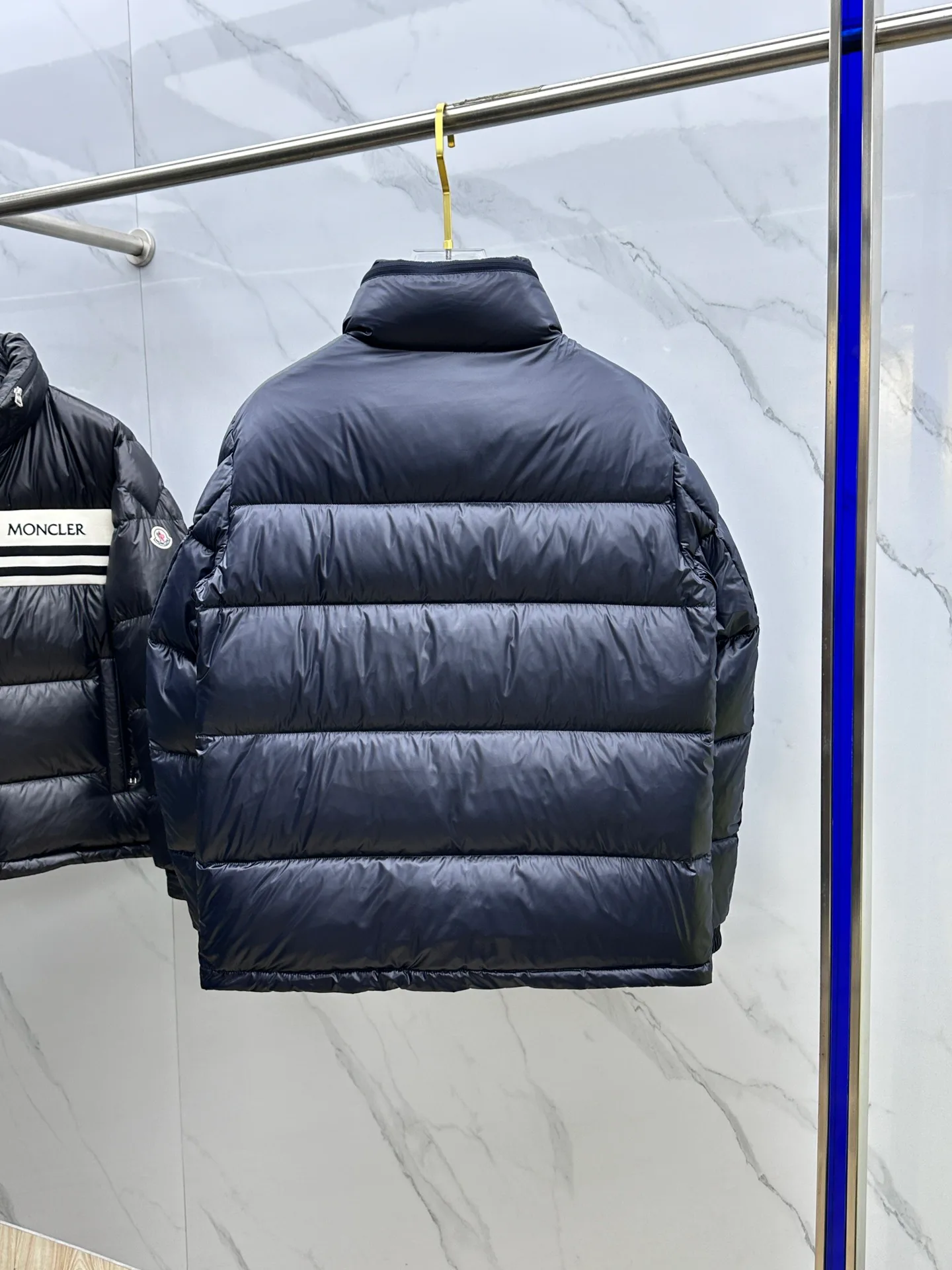 Куртки И Пуховики Мужские Moncler 2237416