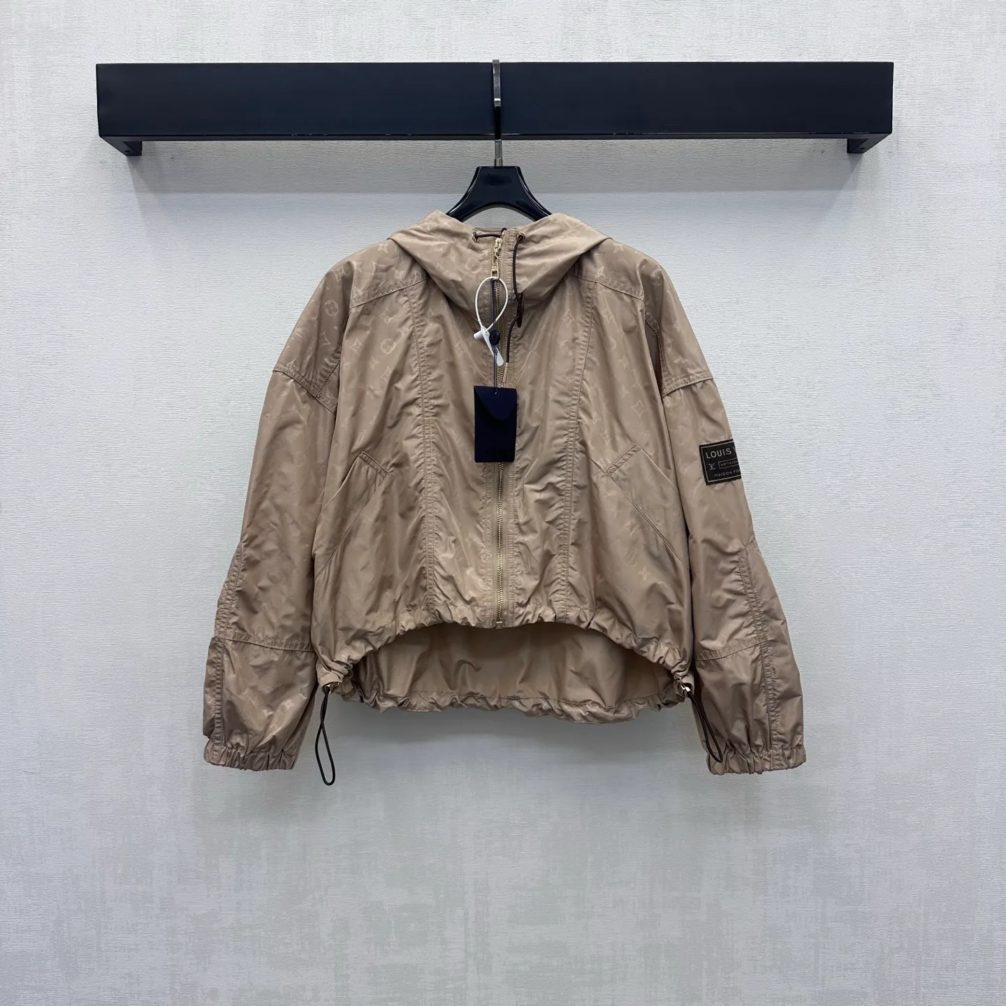 Куртки И Пуховики Женские Louis Vuitton 18226295