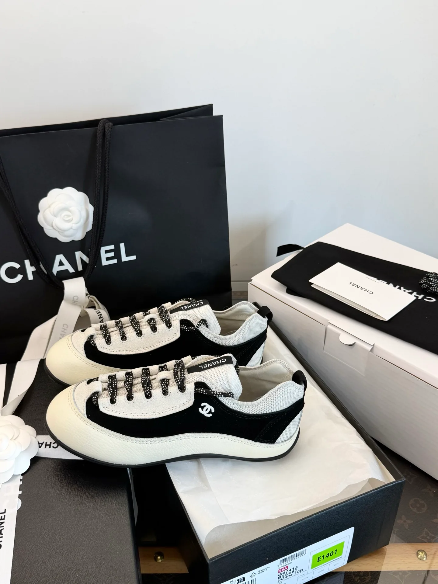 Кроссовки Женские Chanel 18304138