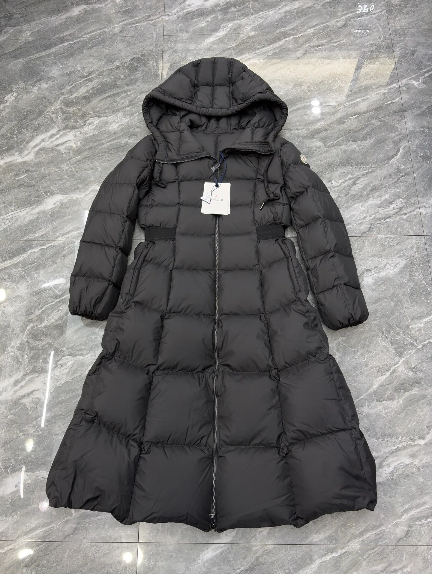 Куртки И Пуховики Женские Moncler 19960330