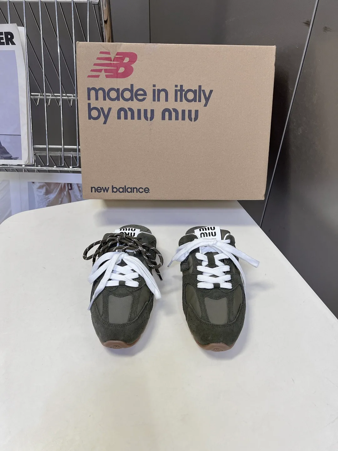 Кроссовки Женские Miu Miu 17449345