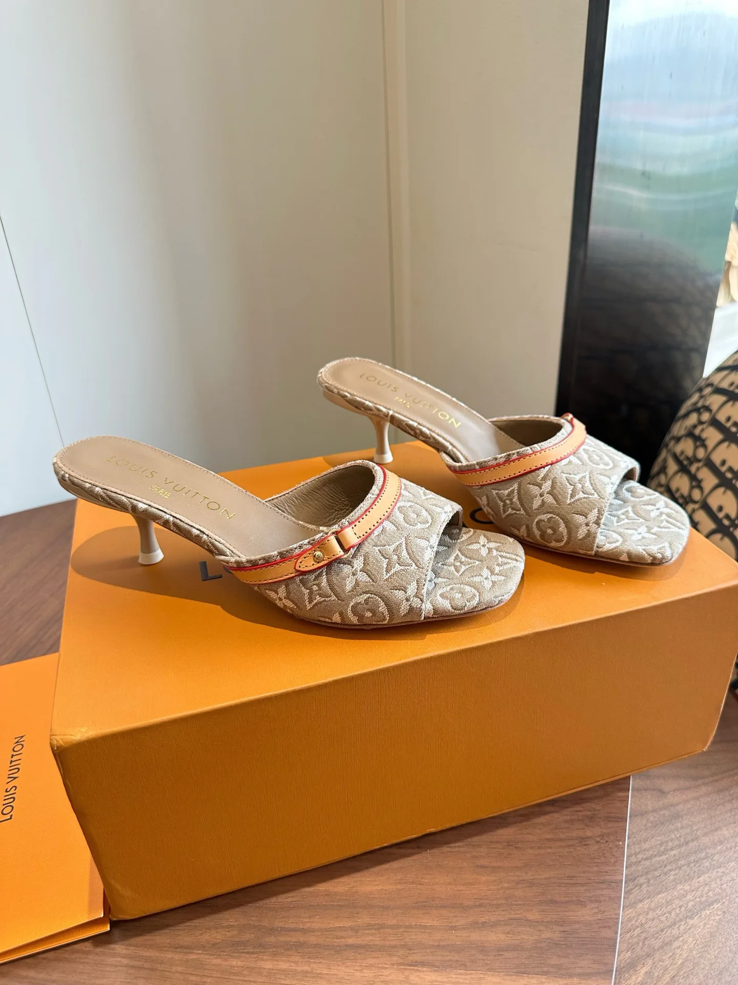 Мюли И Сабо Женские Louis Vuitton 17580805