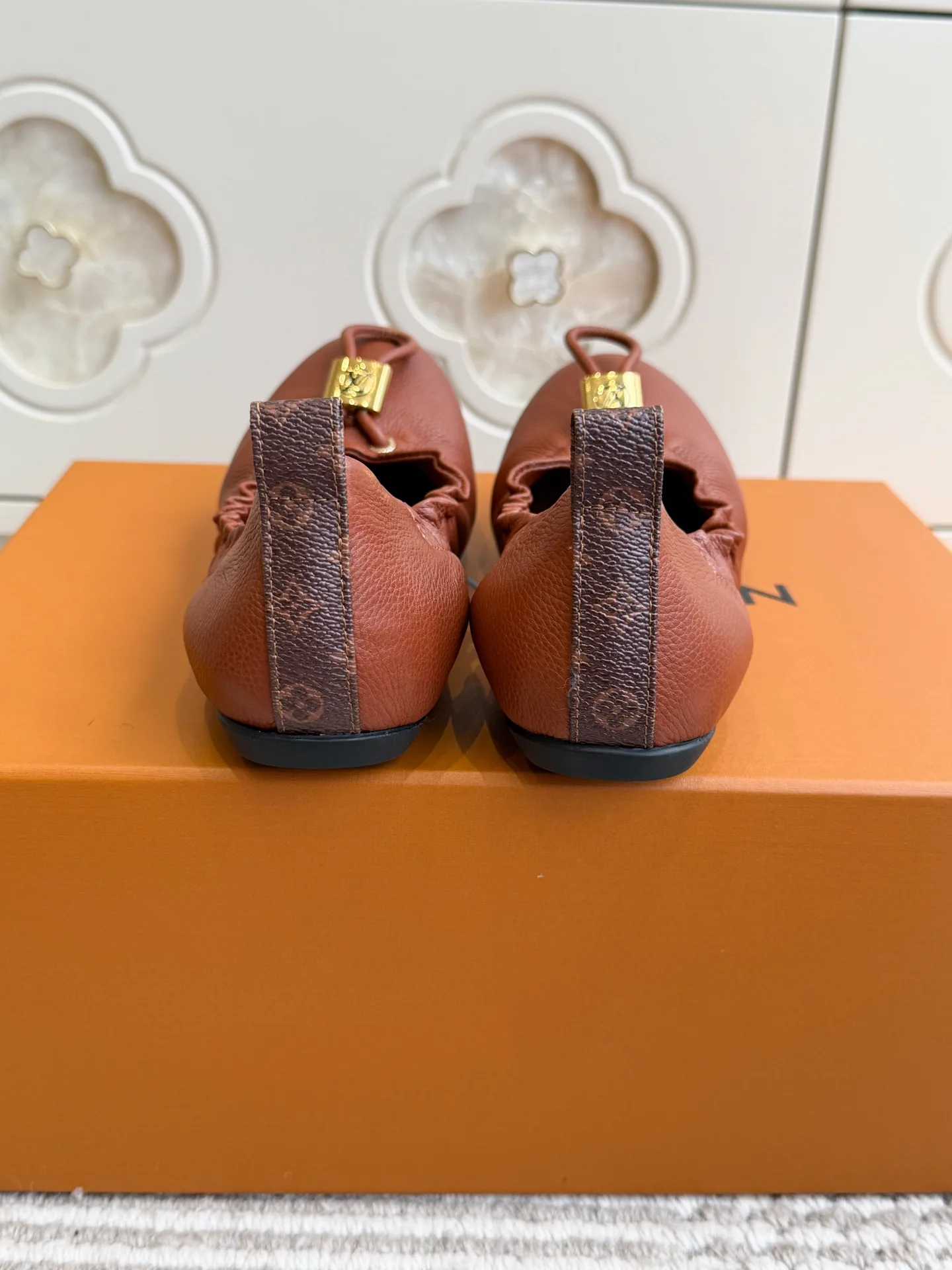 Балетки Женские Louis Vuitton 18414275