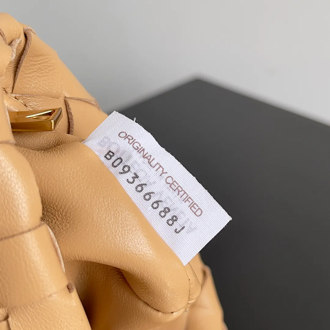 Классические Сумки Женские Bottega Veneta 13379673