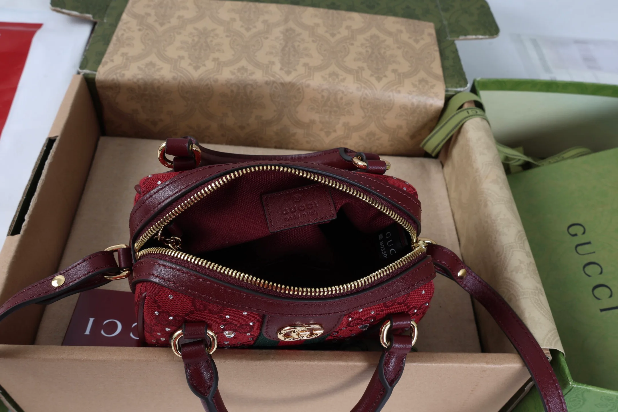 Классические Сумки Женские Gucci 2606377