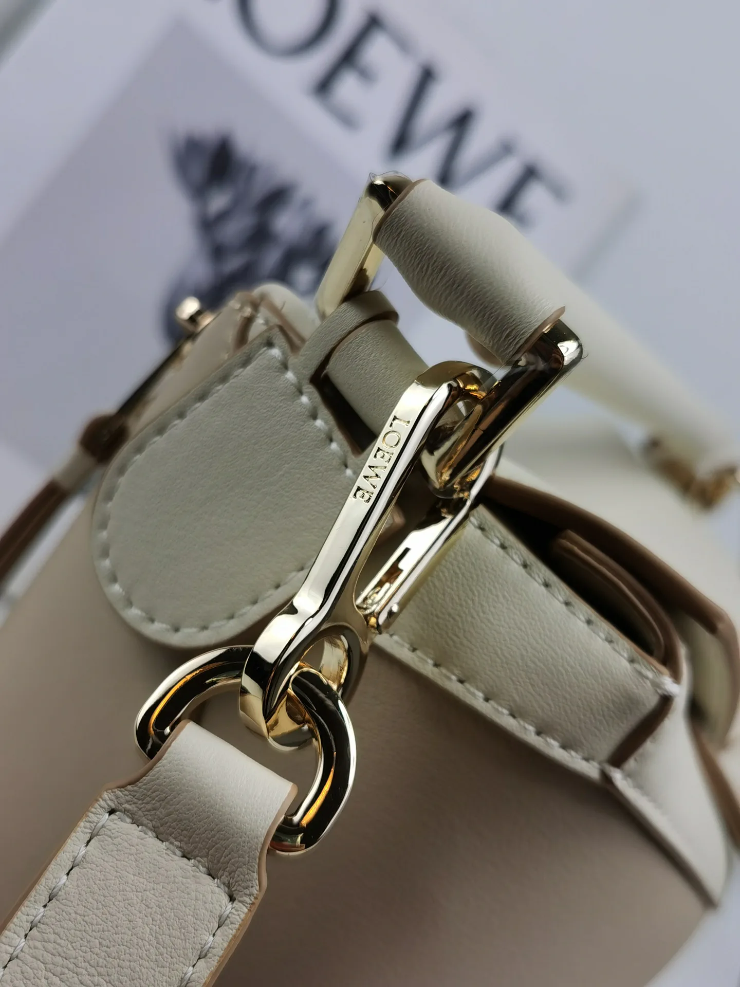 Классические Сумки Женские Loewe 13339534