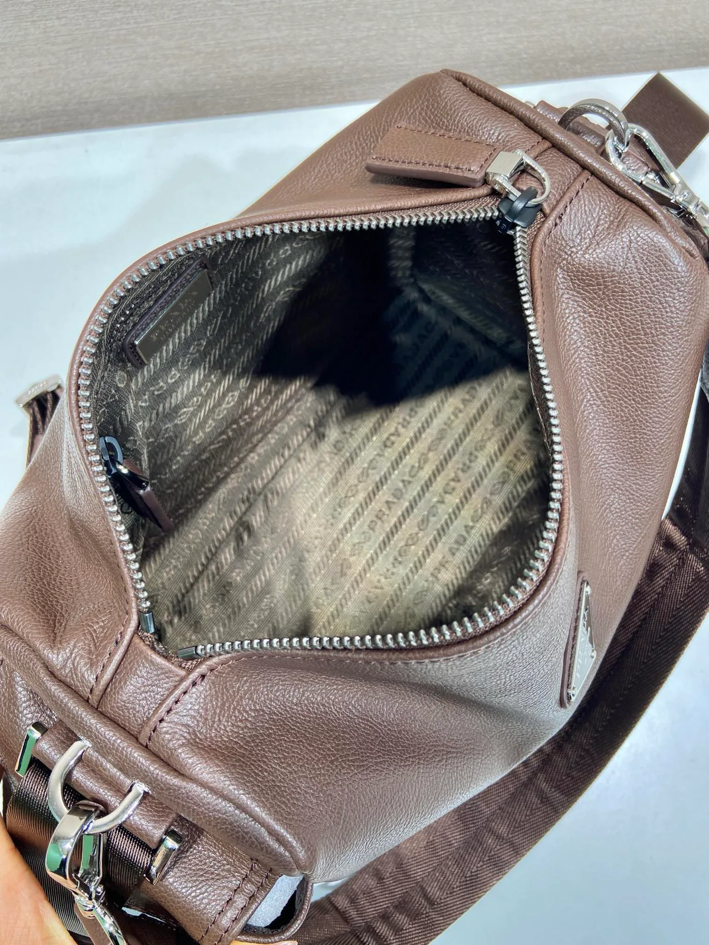 Сумки На Ремне Женские Prada 11897345