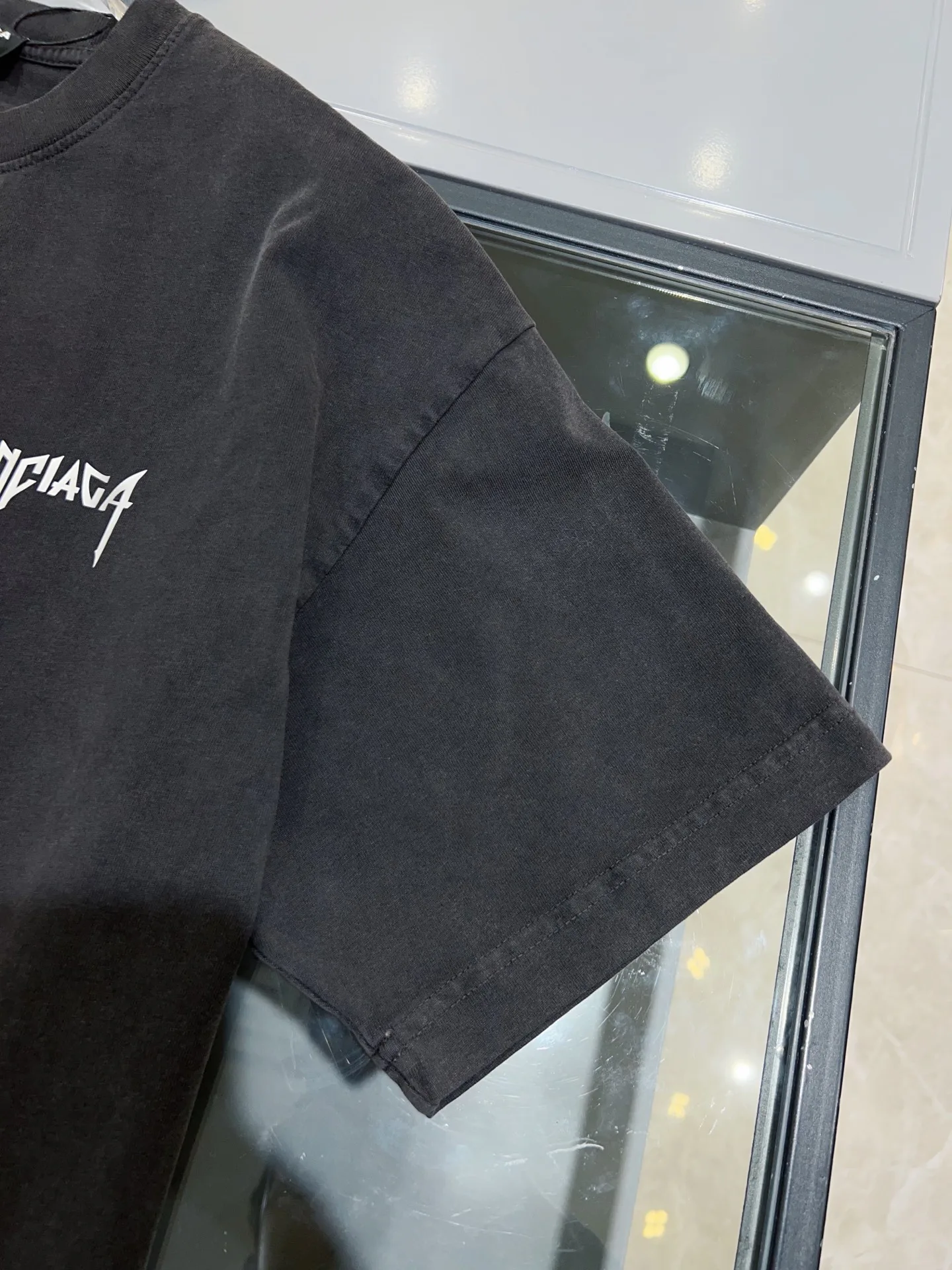 Футболки Женские Balenciaga 1696581