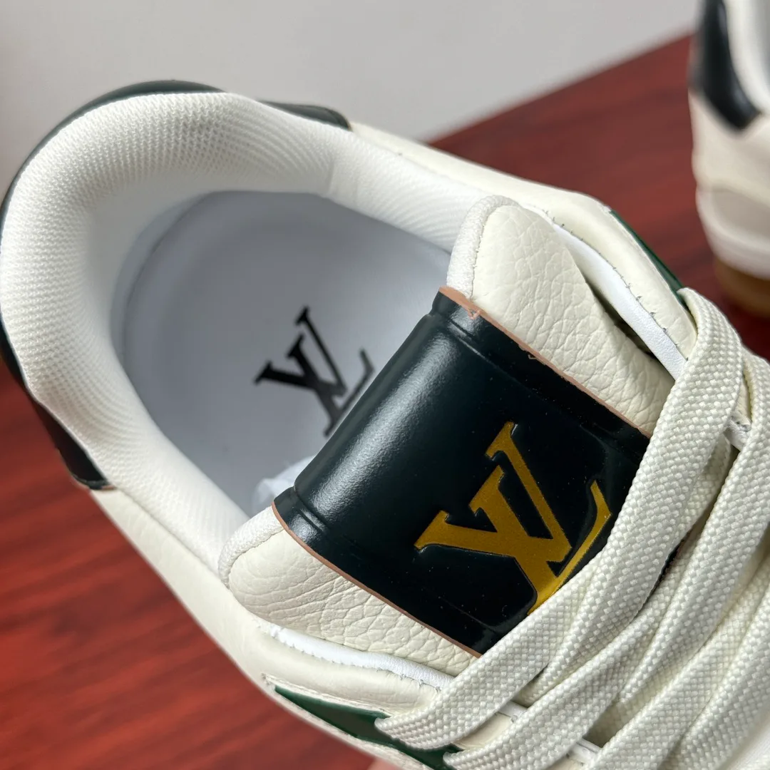 Кроссовки Мужские Louis Vuitton 11917360