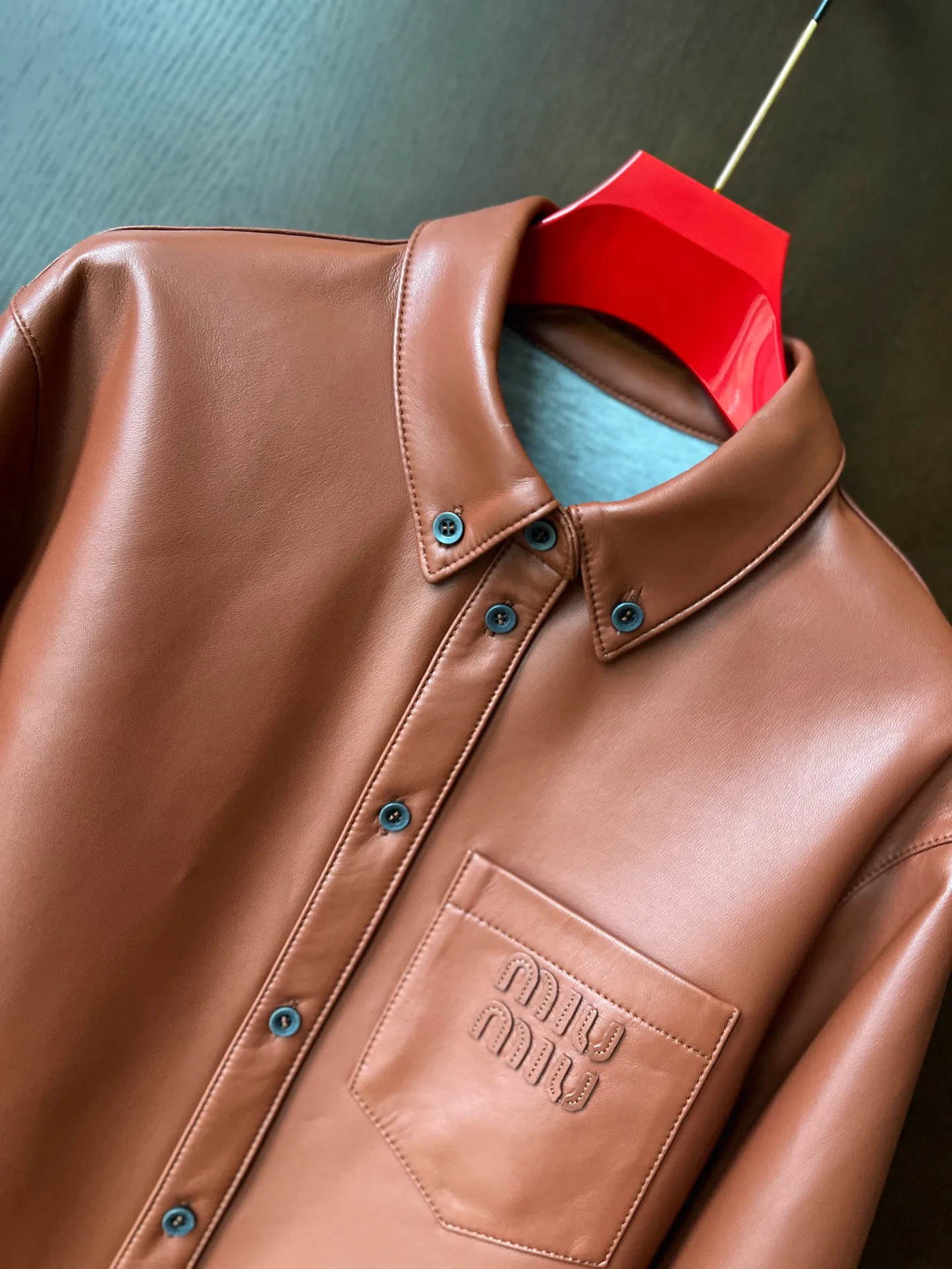 Кожаные Куртки И Дублёнки Женские Miu Miu 9101725