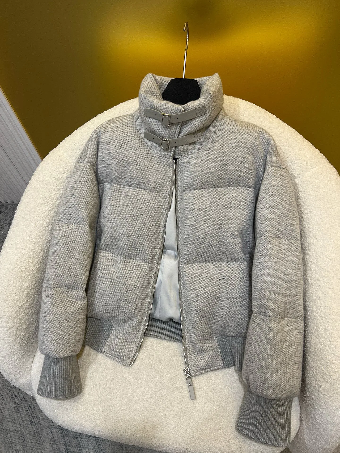 Куртки И Пуховики Женские Loro Piana 19338805