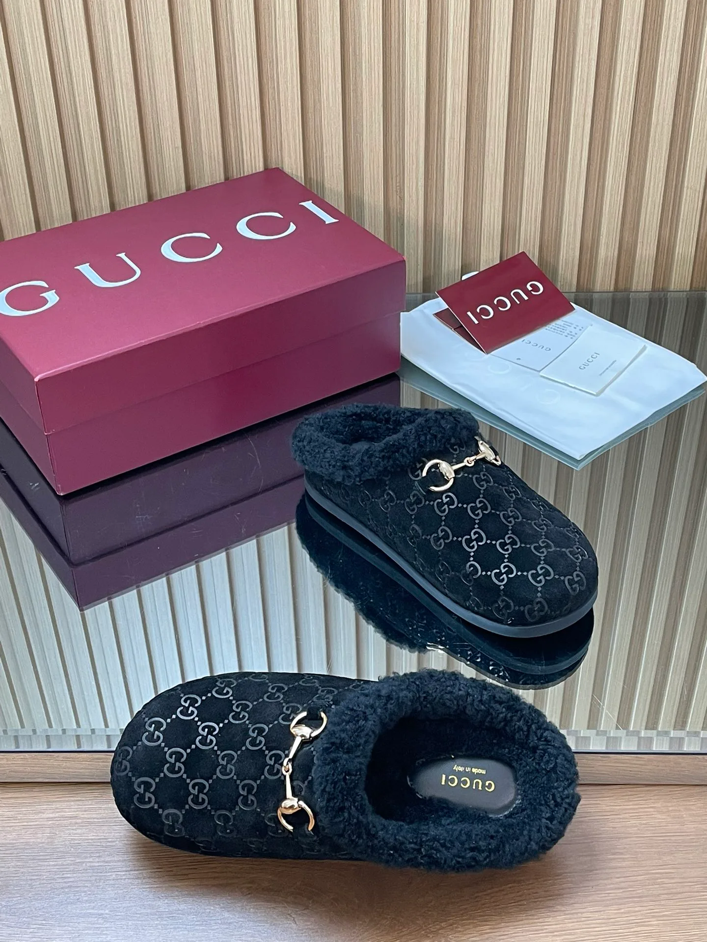 Тапочки Женские Gucci 18703252