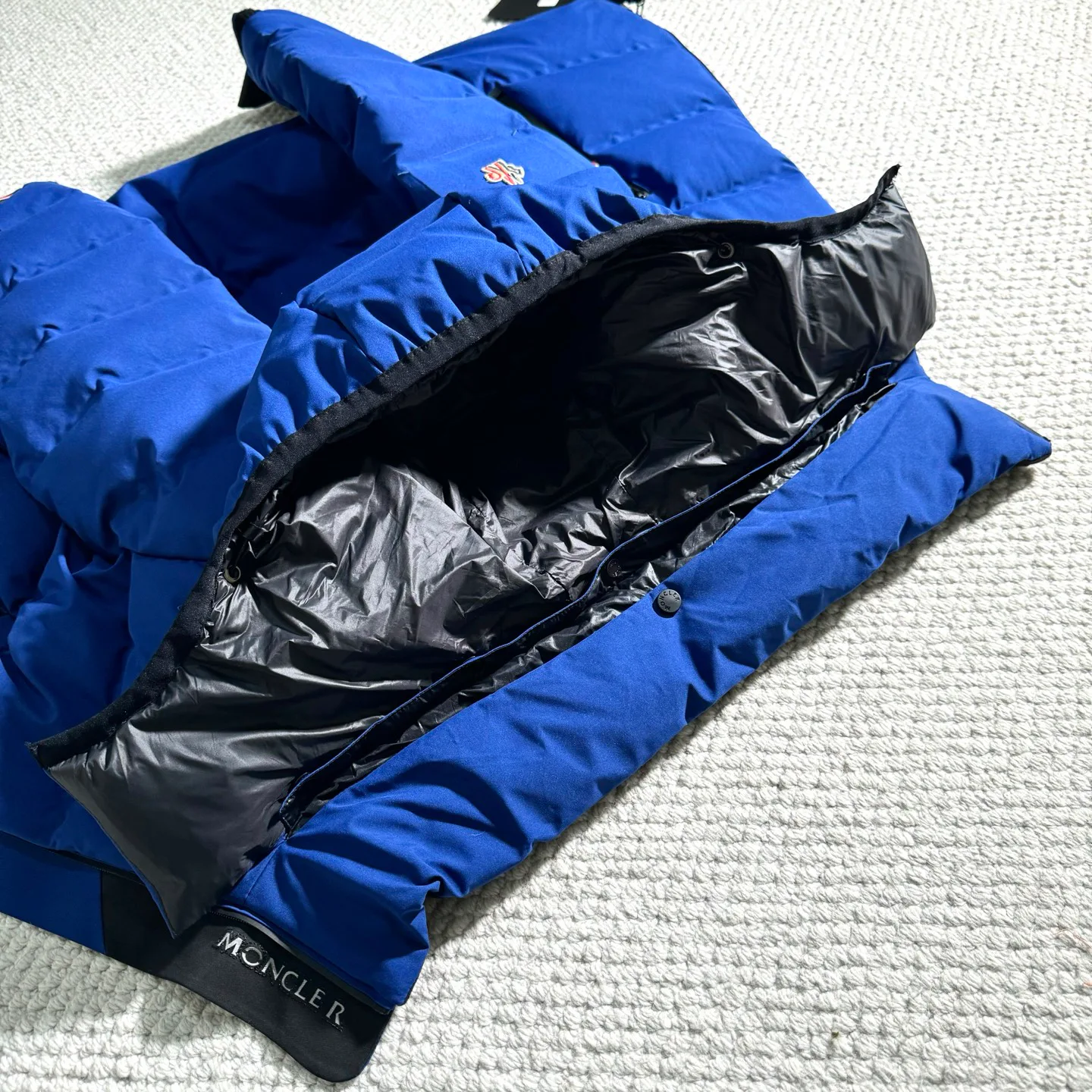 Куртки И Пуховики Мужские Moncler 200335