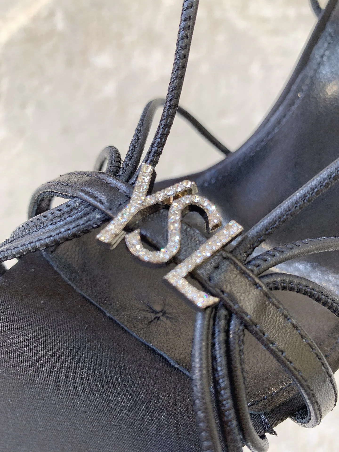 Босоножки Женские Saint Laurent 5538300