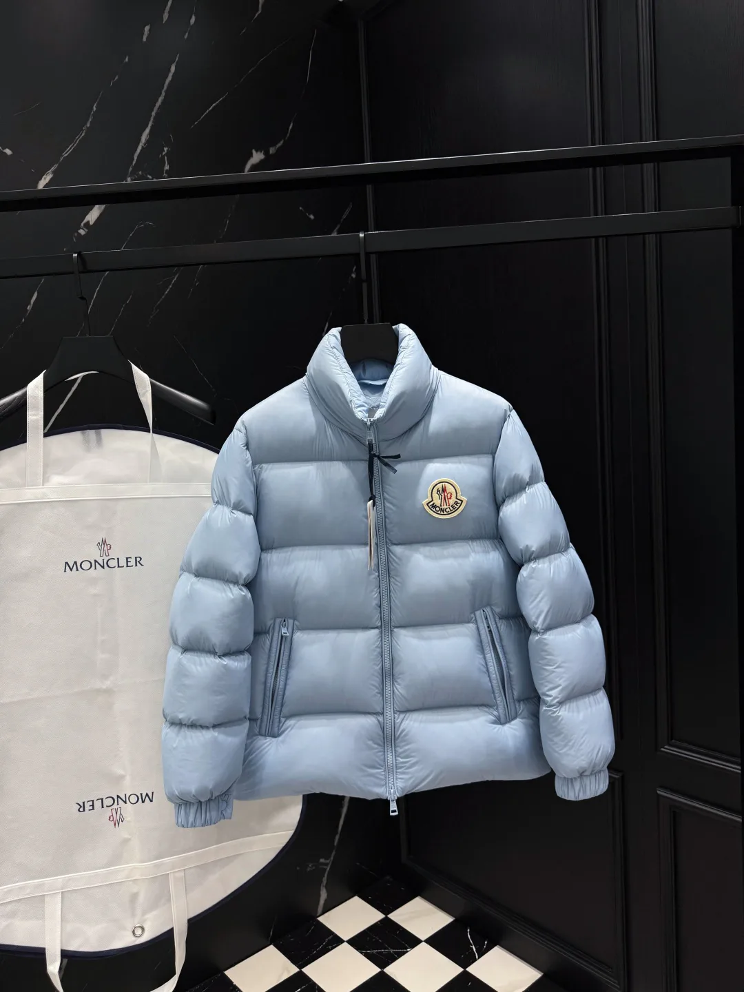 Куртки И Пуховики Мужские Moncler 1807037