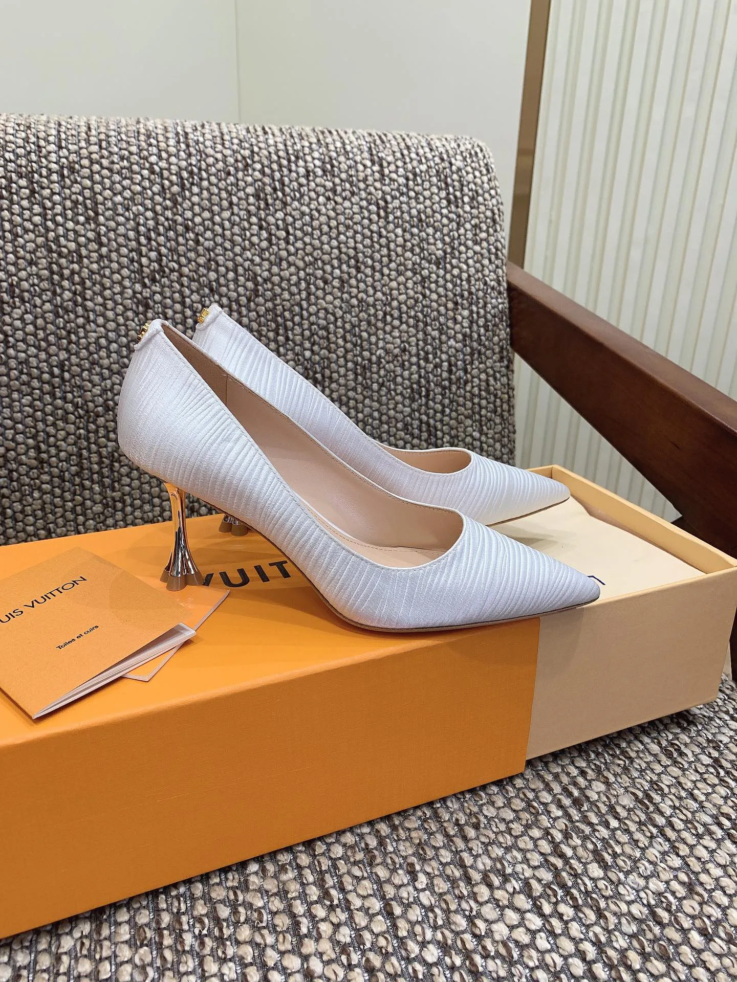 Туфли Женские Louis Vuitton 1834486