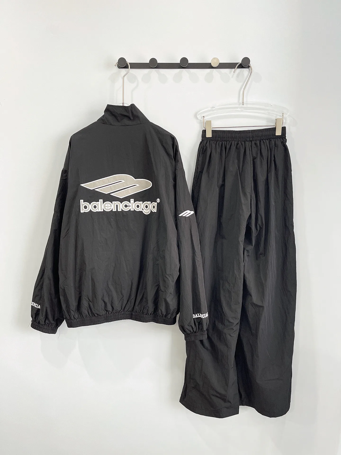 Спортивные Костюмы Женские Balenciaga 11960187