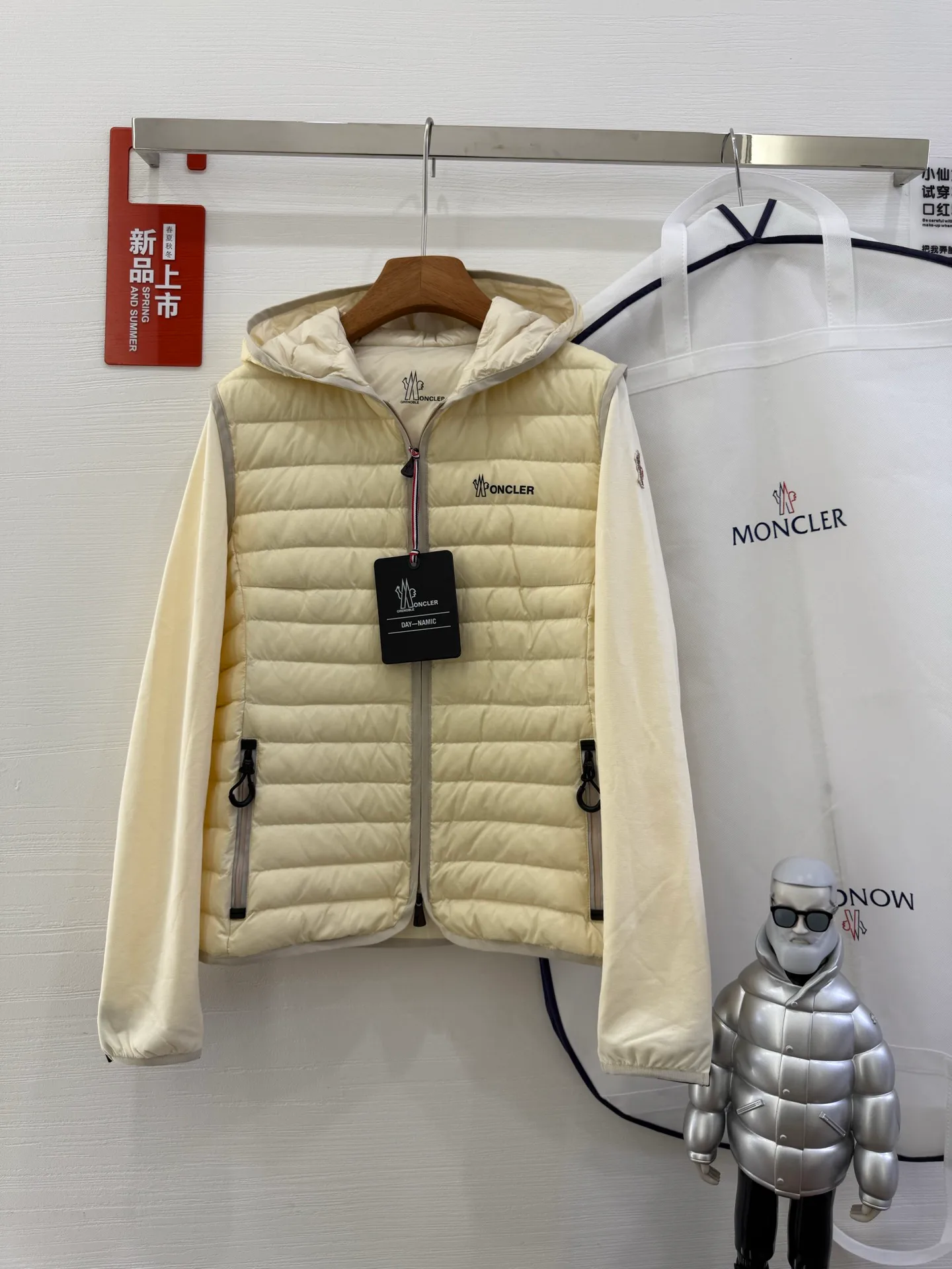 Куртки И Пуховики Женские Moncler 18825201