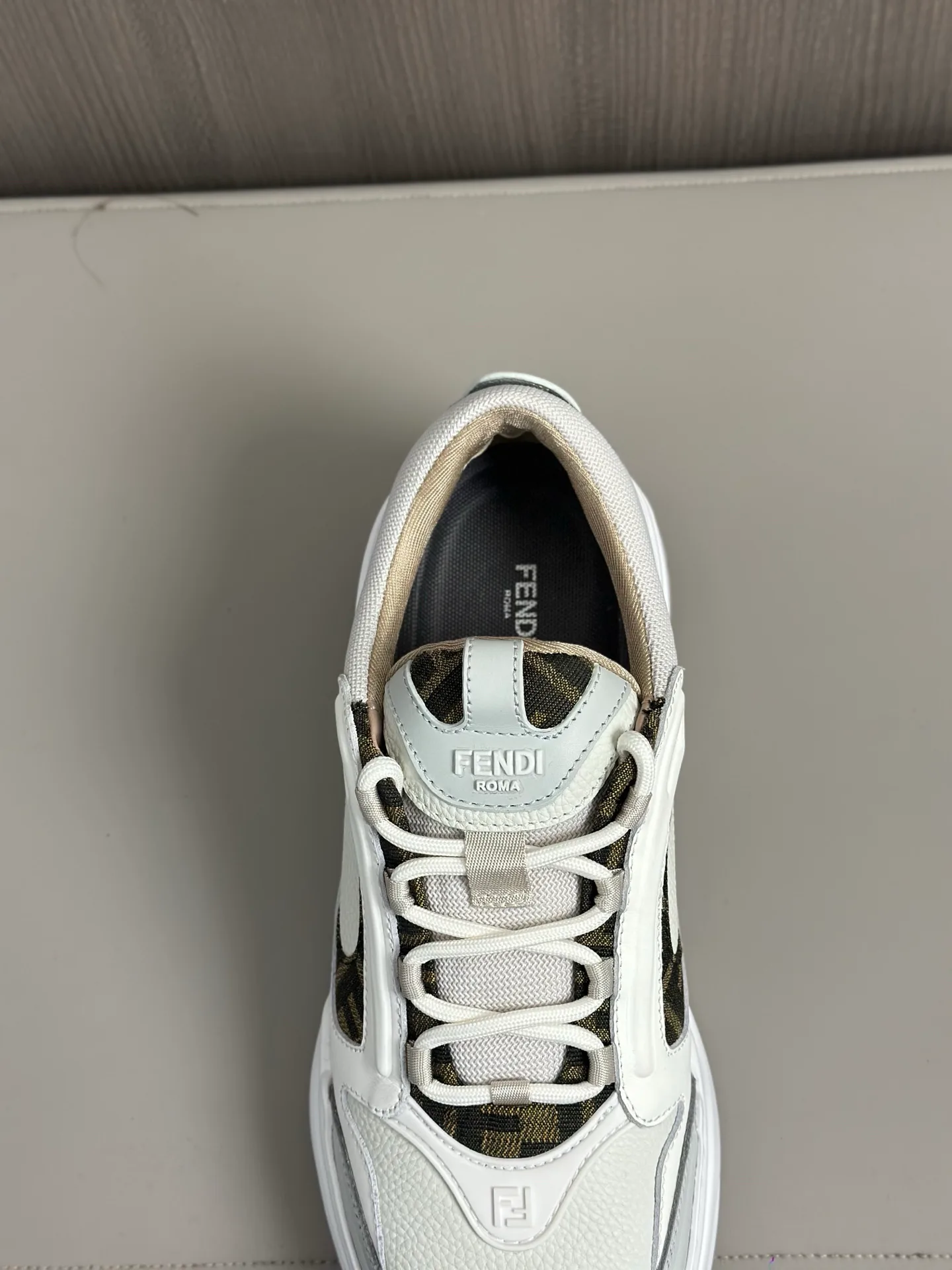 Кроссовки Мужские Fendi 31697