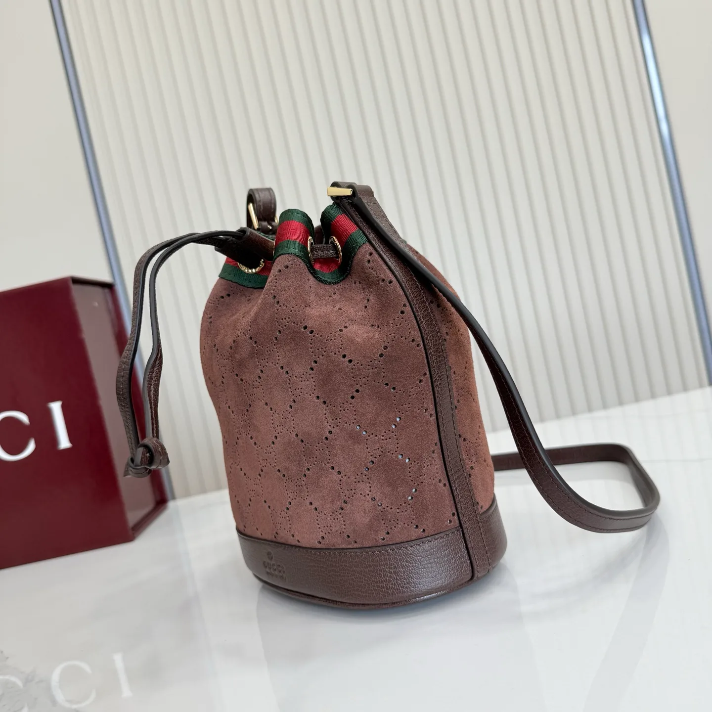 Классические Сумки Женские Gucci 18210733