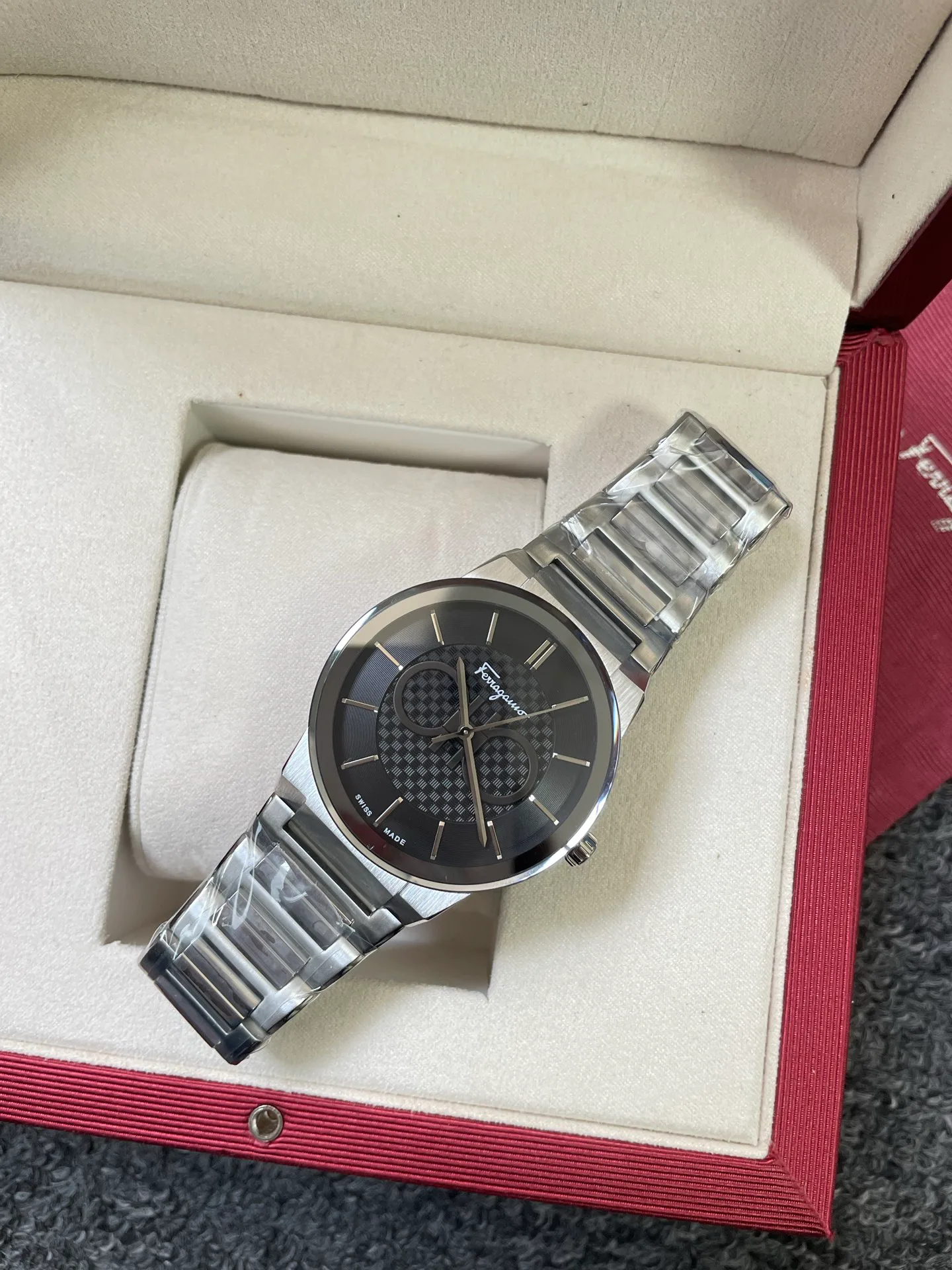 Часы Женские Salvatore Ferragamo 514127