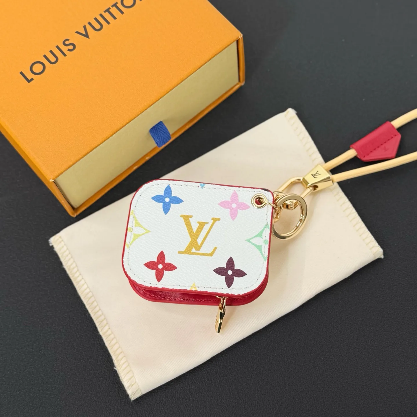 Ключницы Louis Vuitton 17897121