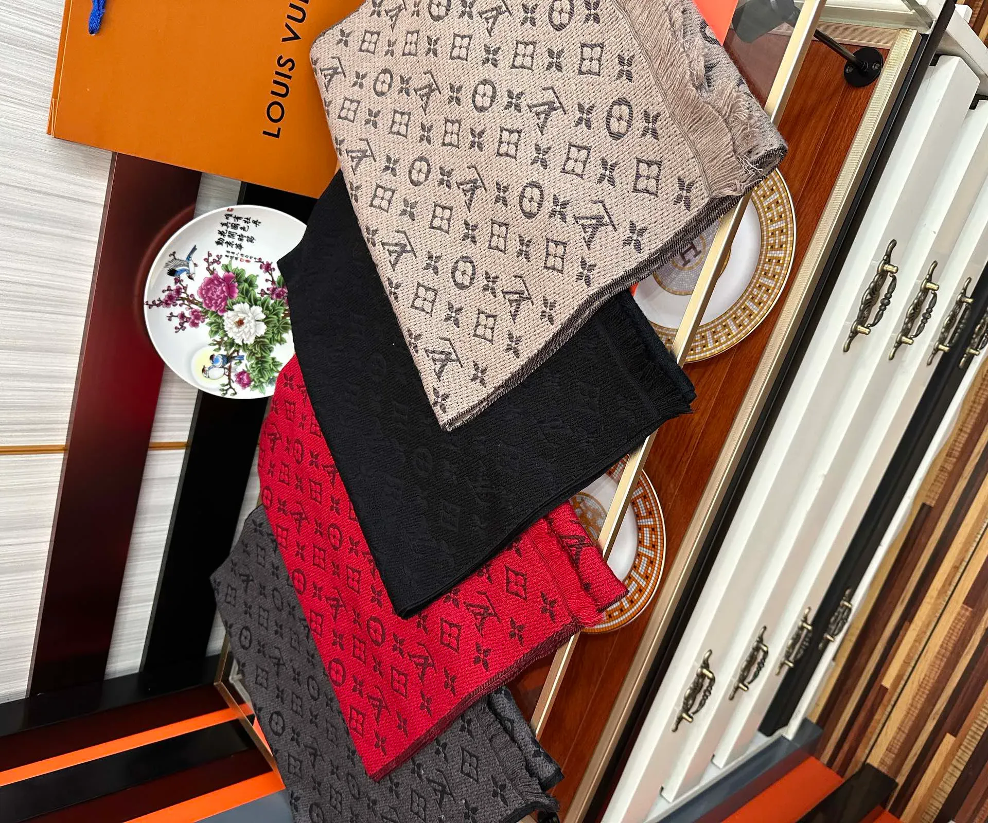 Шарфы Louis Vuitton 538249