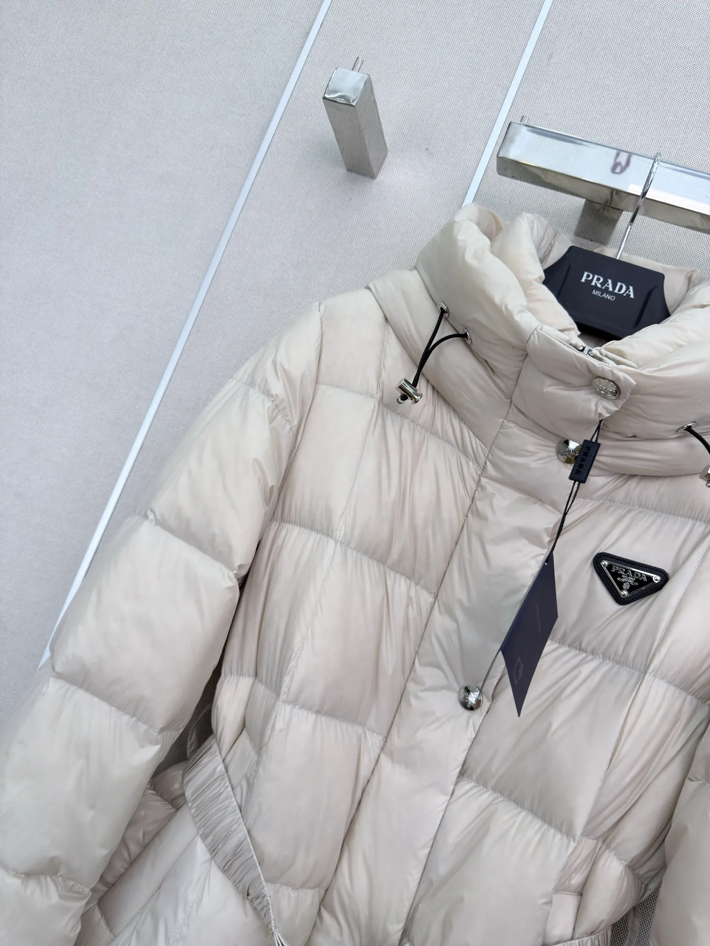 Куртки И Пуховики Женские Prada 18185791