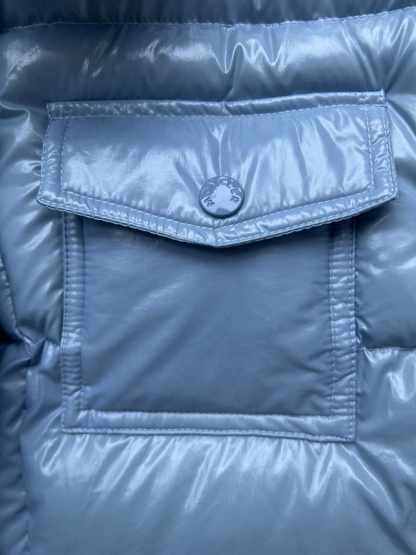 Куртки И Пуховики Женские Moncler 18002369