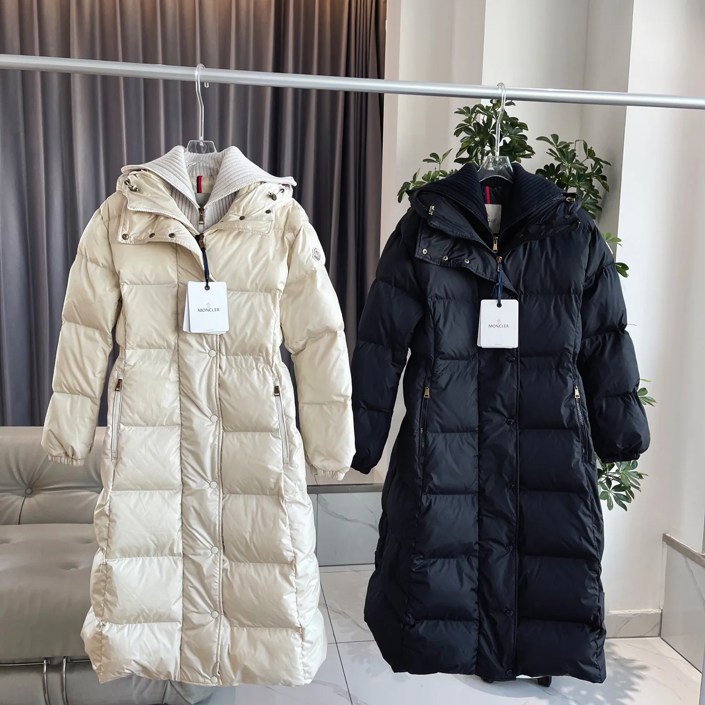 Пуховики Женские Moncler 736113