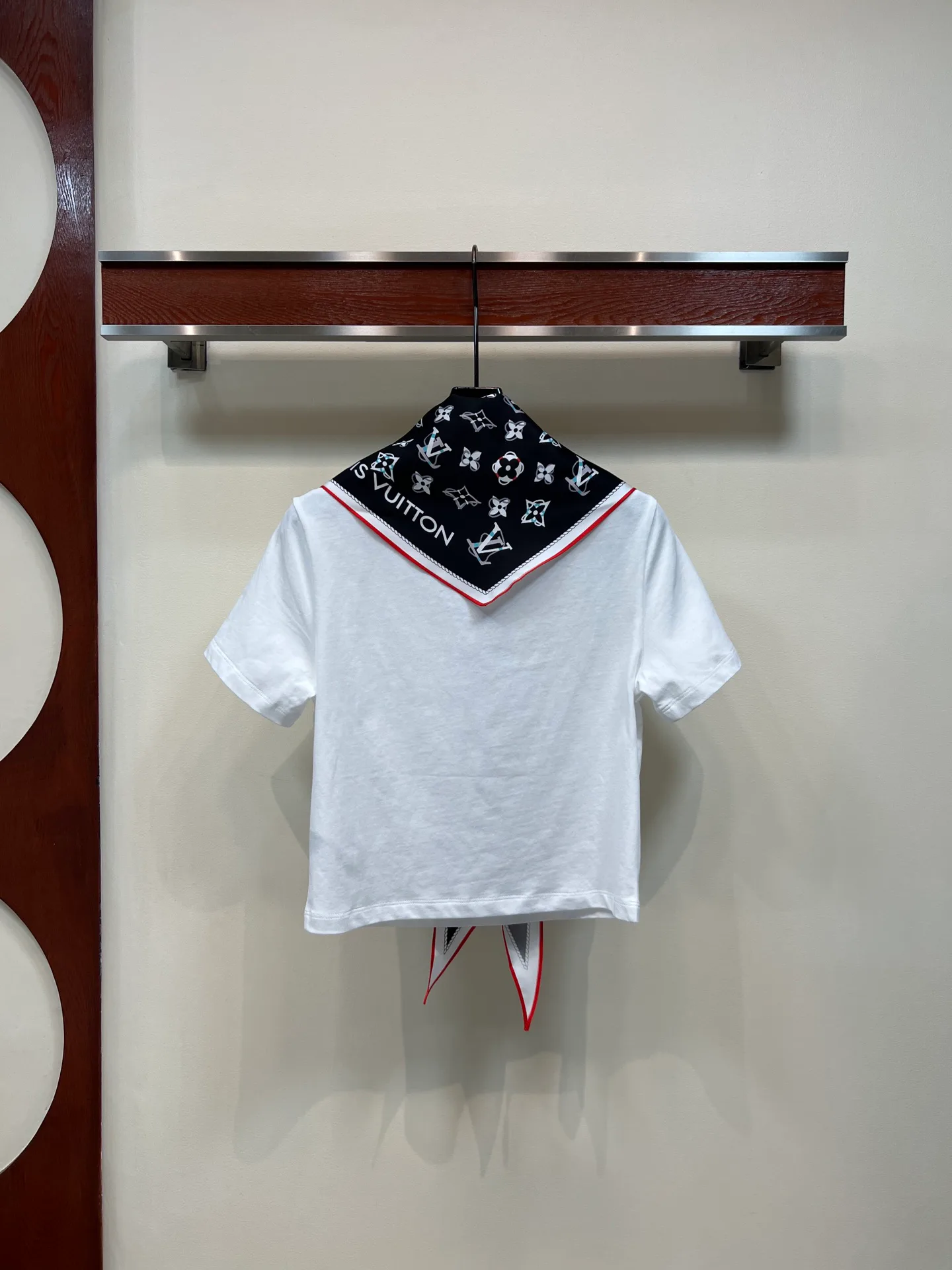 Футболки Женские Louis Vuitton 13237646