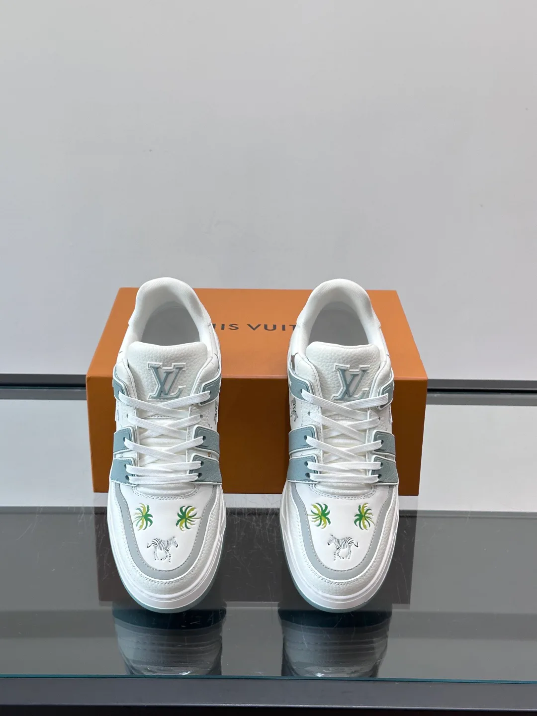 Кроссовки Мужские Louis Vuitton 13553753