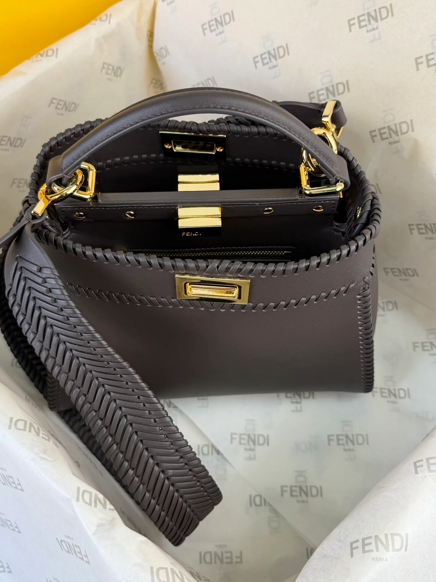 Классические Сумки Женские Fendi 13234525