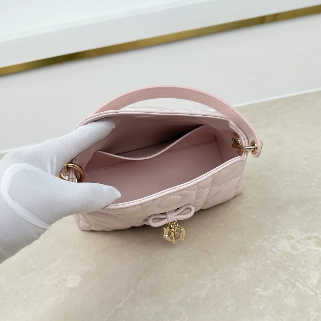 Классические Сумки Женские Christian Dior 18187855