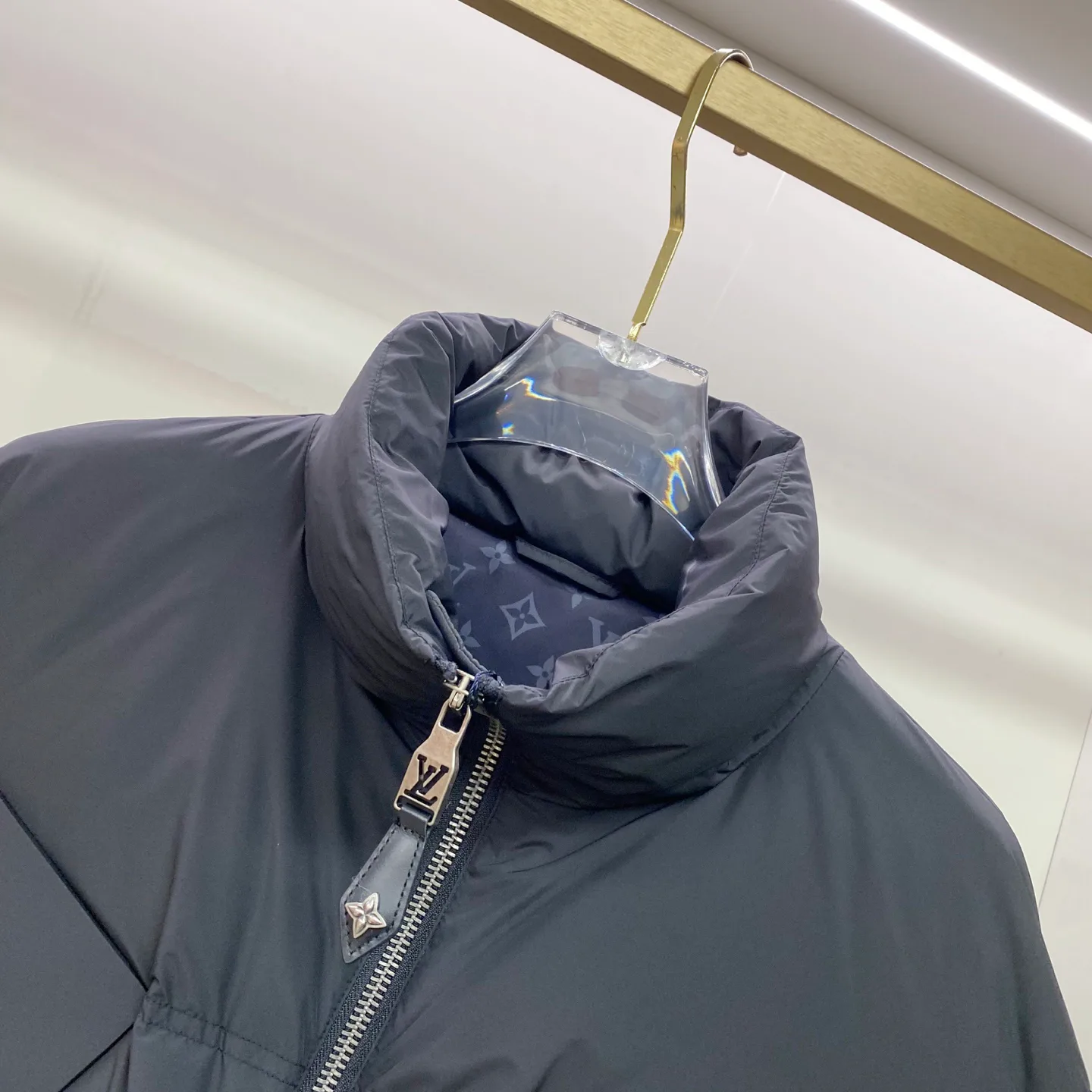 Куртки И Пуховики Мужские Louis Vuitton 1129764