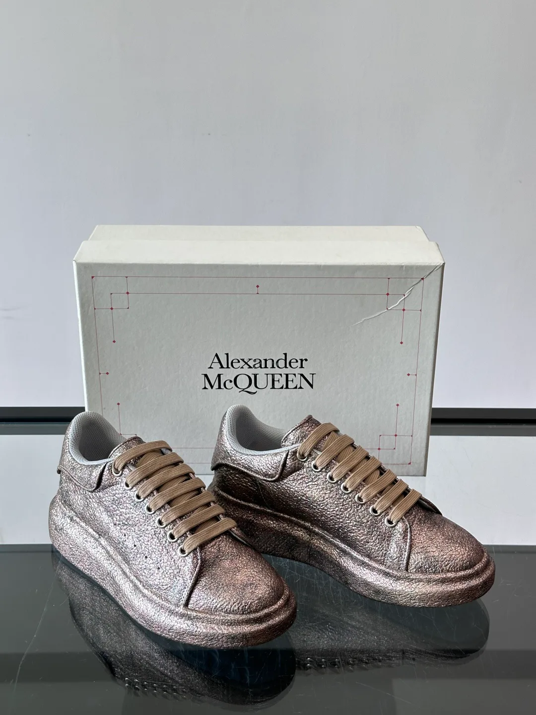 Кроссовки Женские Alexander Mcqueen 17447543