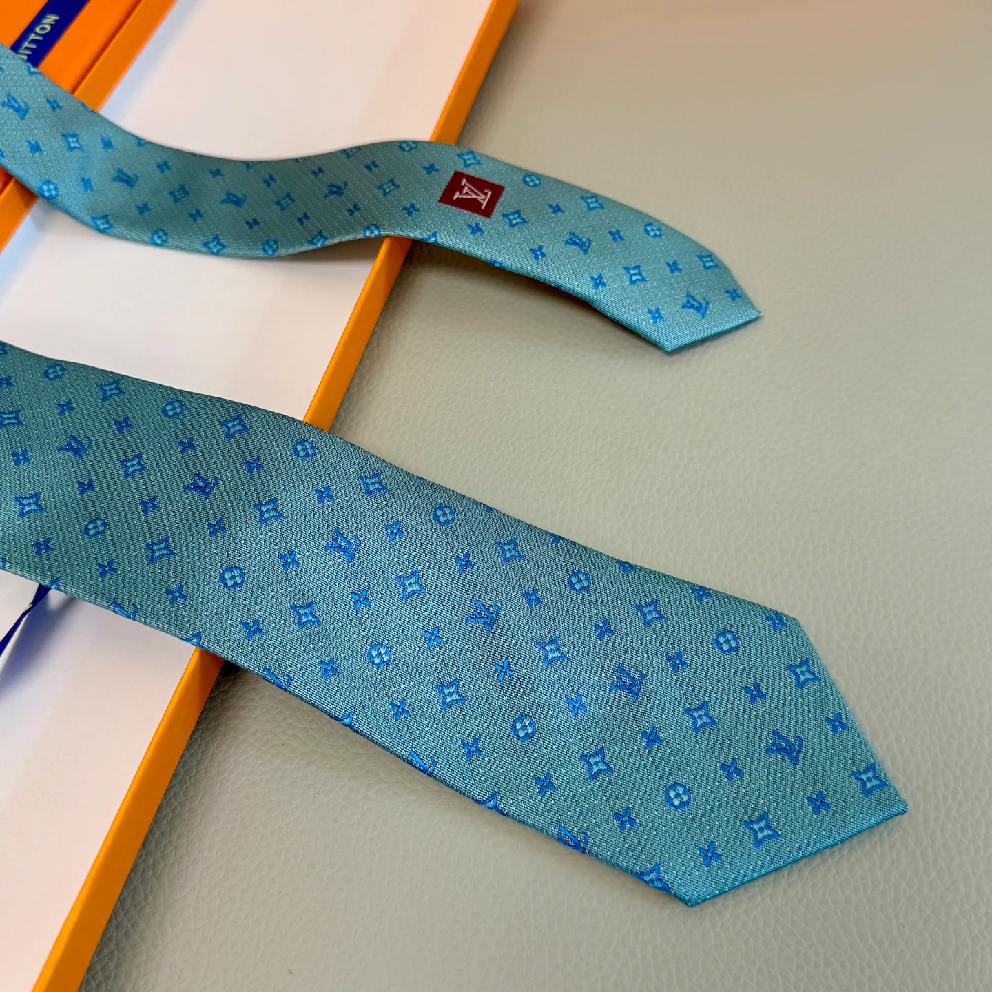 Шарфы Louis Vuitton 14633